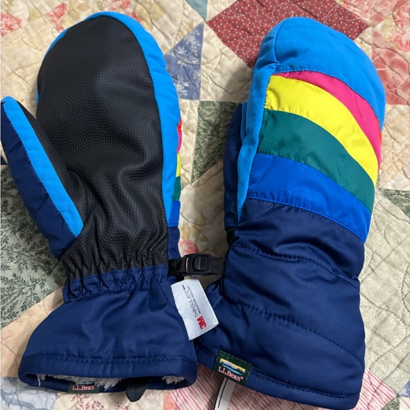 Kids rainbow mittens - Picture 5 of 5